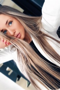 Elsa Aregay, 21, Upplands Väsby, Elite eskort